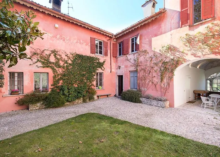 Sassi Villa Como