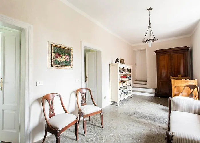 Sassi Villa Como